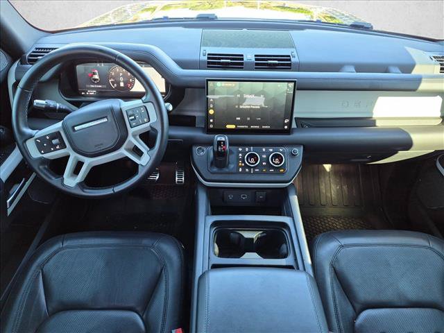 Used 2022 Land Rover Defender 110 XS Edition AWD/4WD image 17