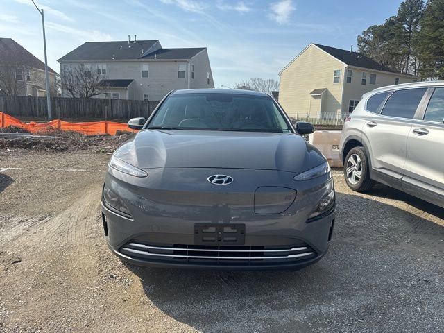 Used 2023 Hyundai Kona SE w/ Cargo Package image 3