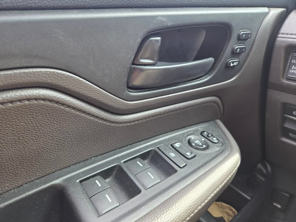 Used 2018 Honda Odyssey EX-L image 11