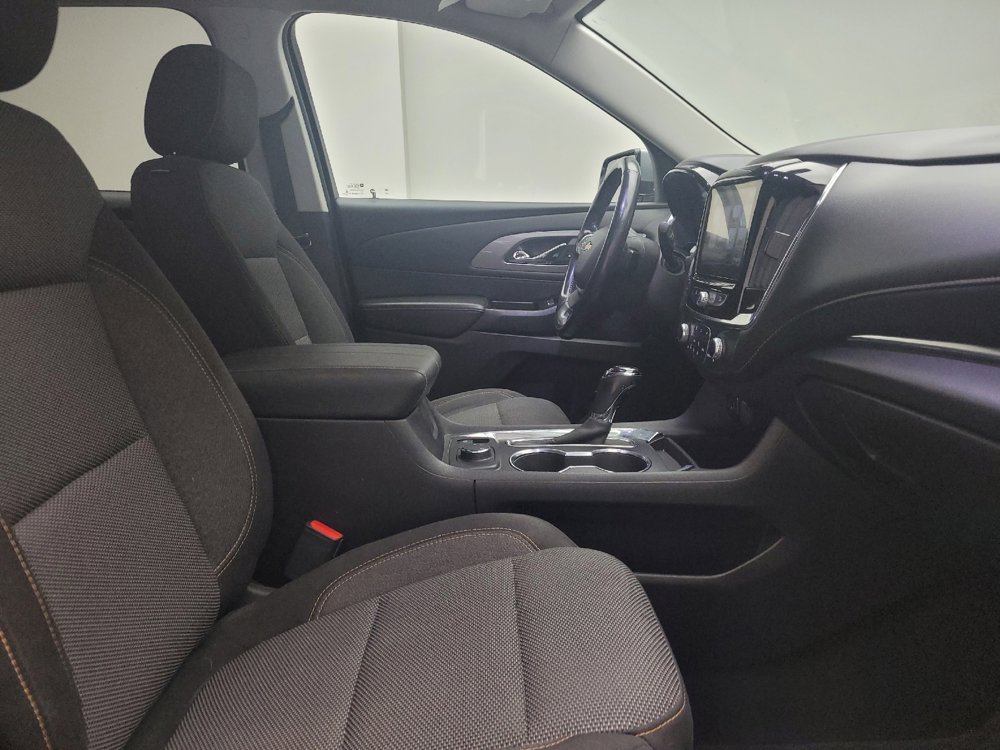 Used 2020 Chevrolet Traverse LS image 21