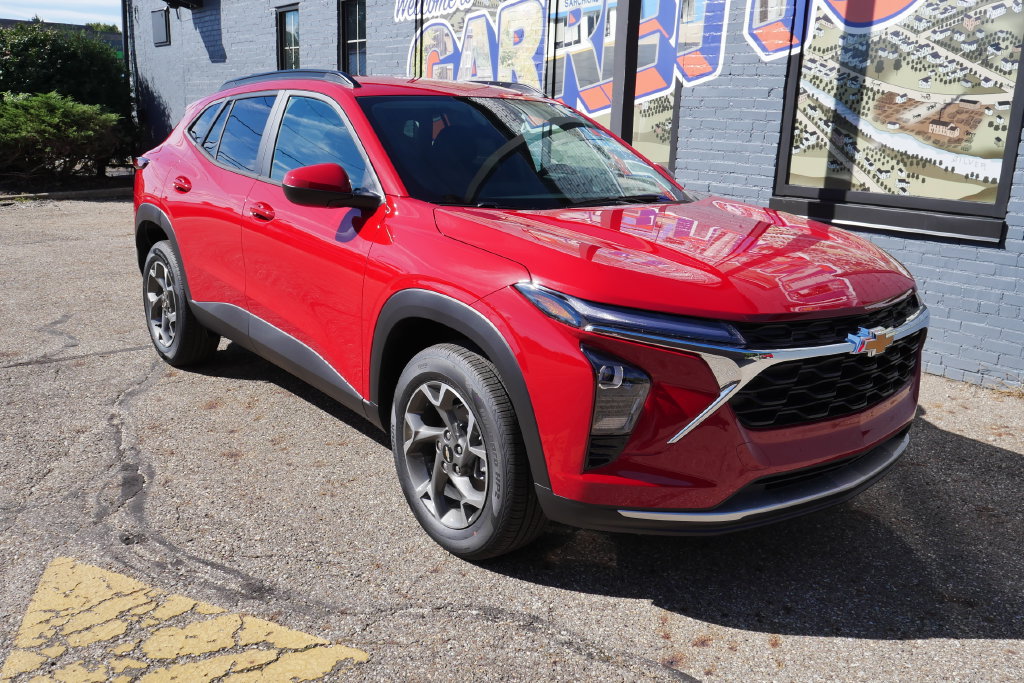 New 2026 Chevrolet Trax LT w/ LT Convenience Package FWD image 28