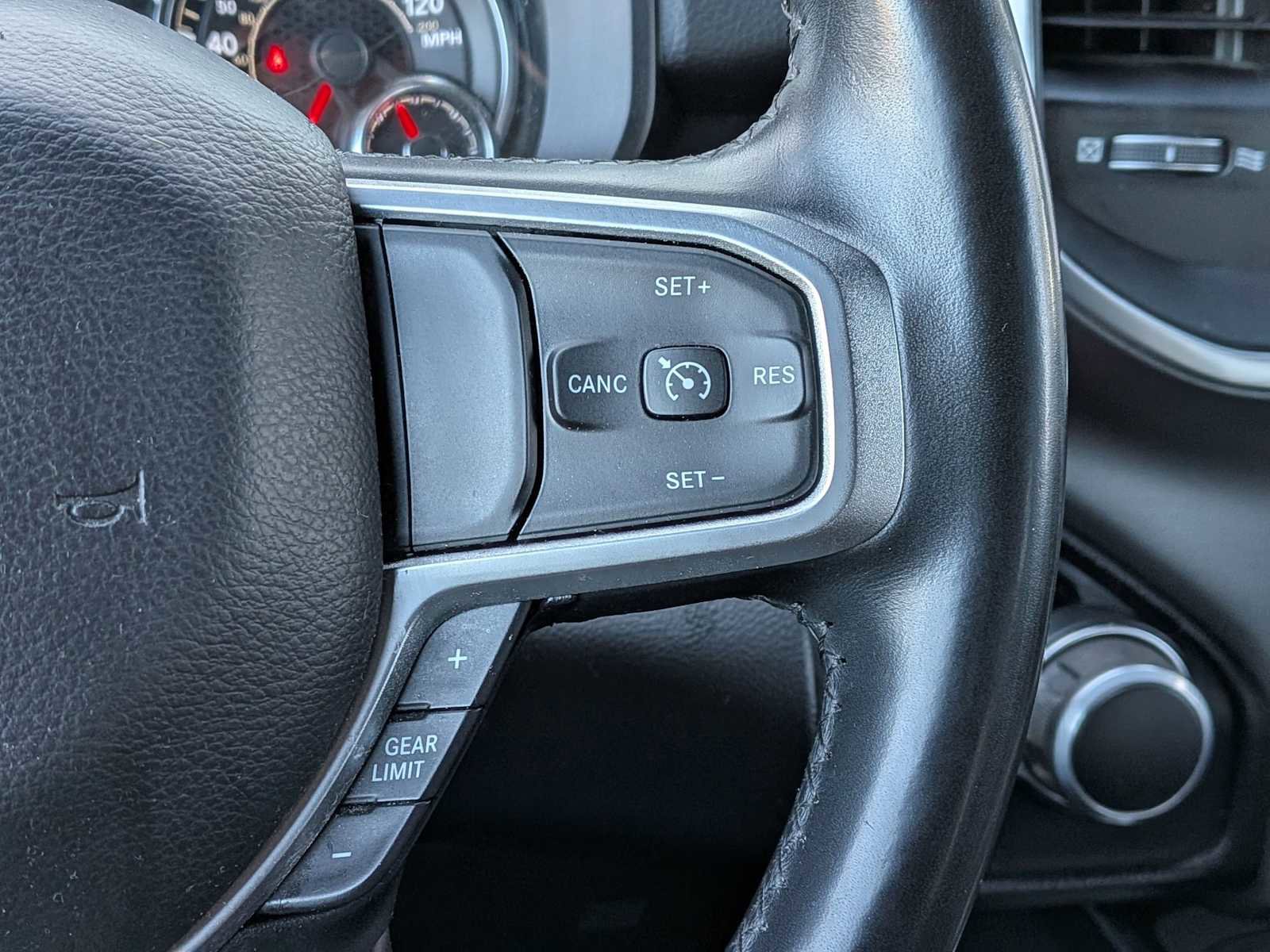 Used 2019 RAM 1500 Big Horn image 25