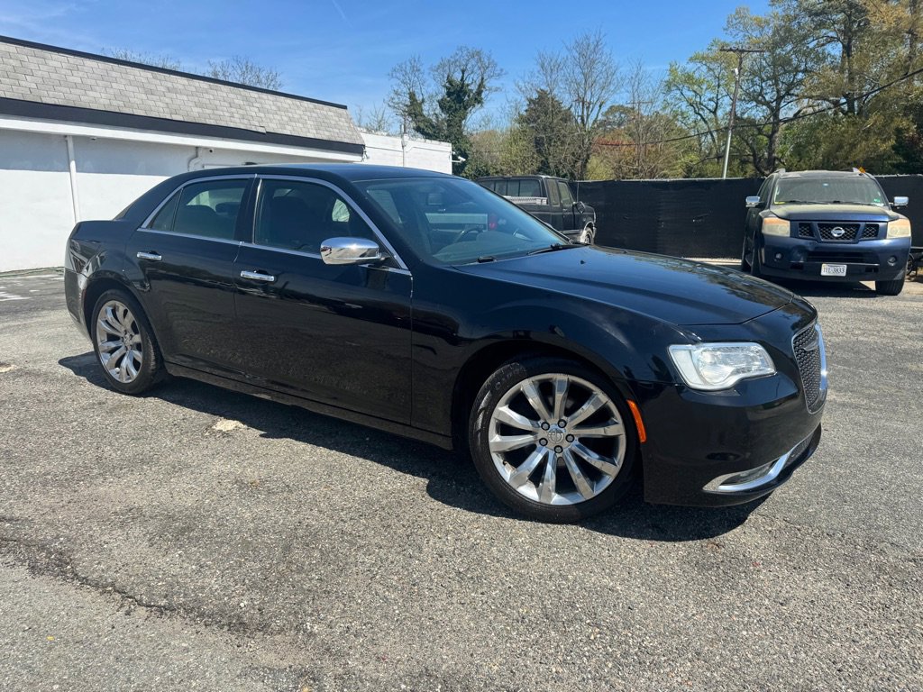 Used 2019 Chrysler 300 Limited image 2