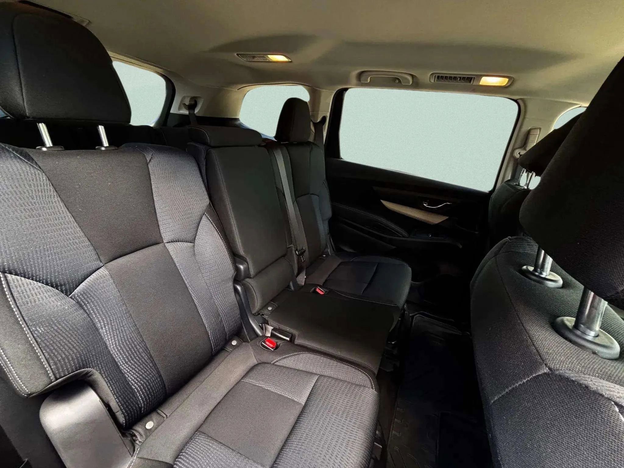 Used 2022 Subaru Ascent Premium image 13
