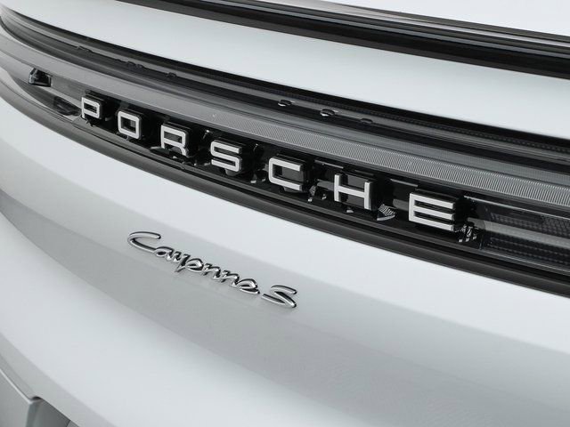 New 2026 Porsche Cayenne S image 37