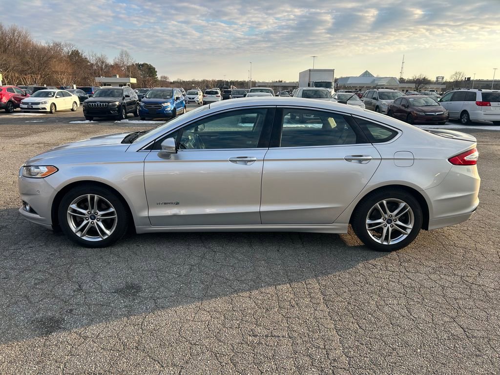 Used 2015 Ford Fusion Titanium image 2