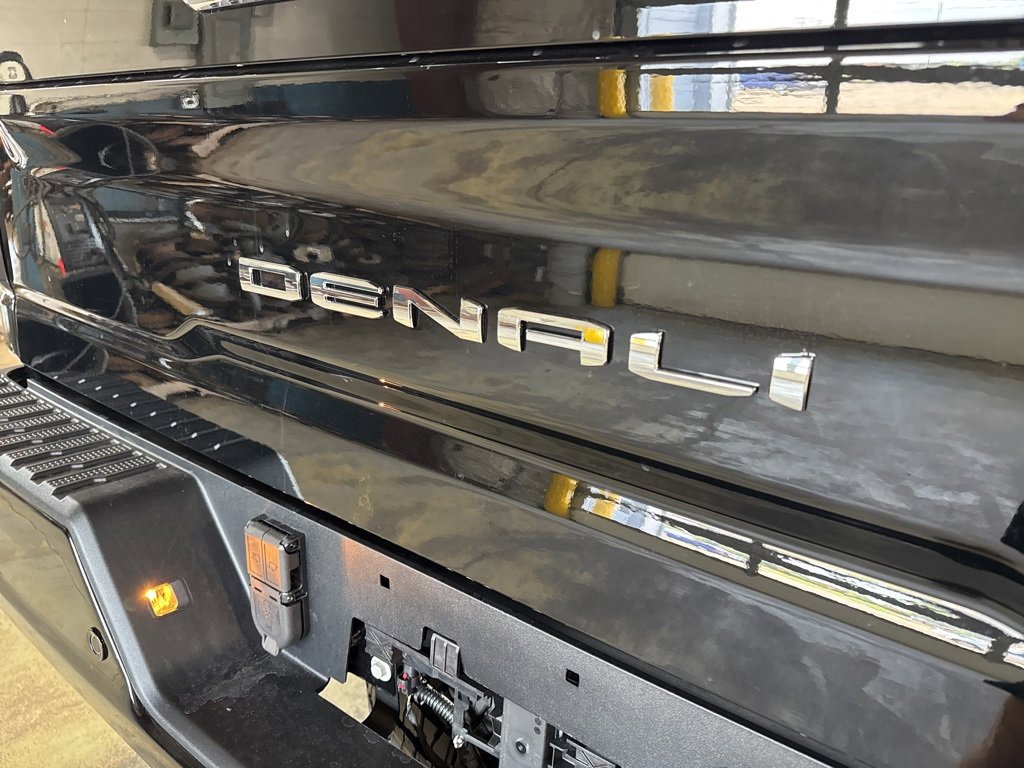 New 2025 GMC Sierra 2500 Denali w/ Denali Reserve Package image 12