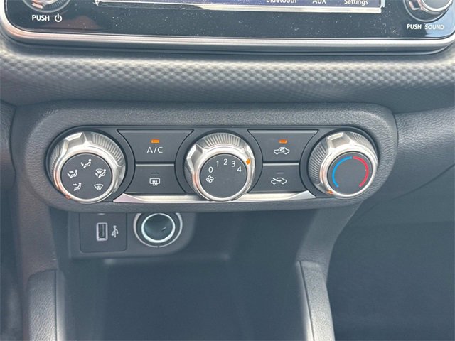 New 2025 Nissan Kicks Play S image 28
