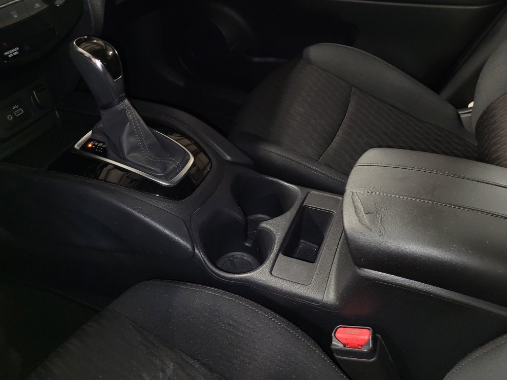Used 2018 Nissan Rogue S FWD image 26