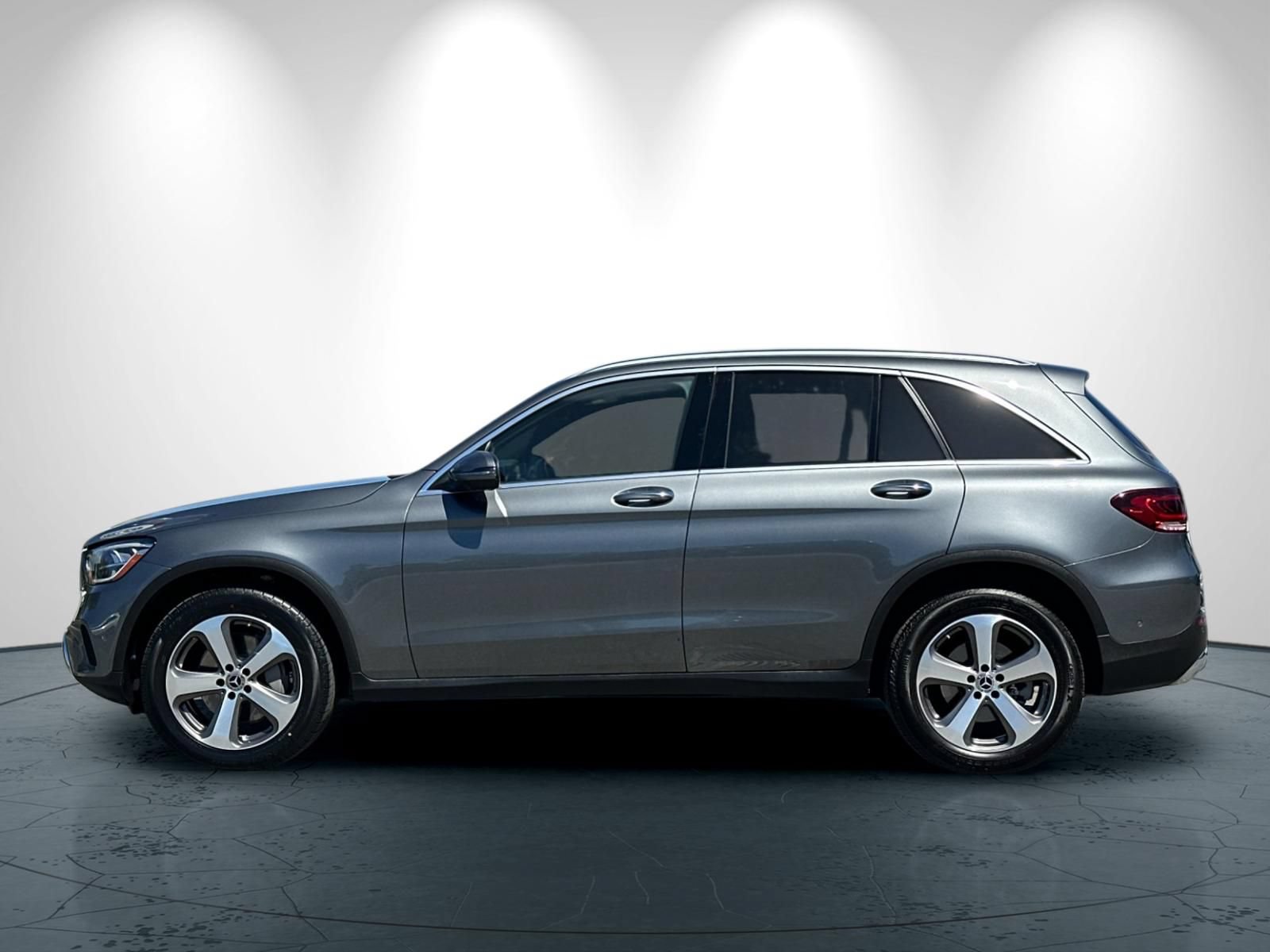 Used 2021 Mercedes-Benz GLC 300 4MATIC image 7