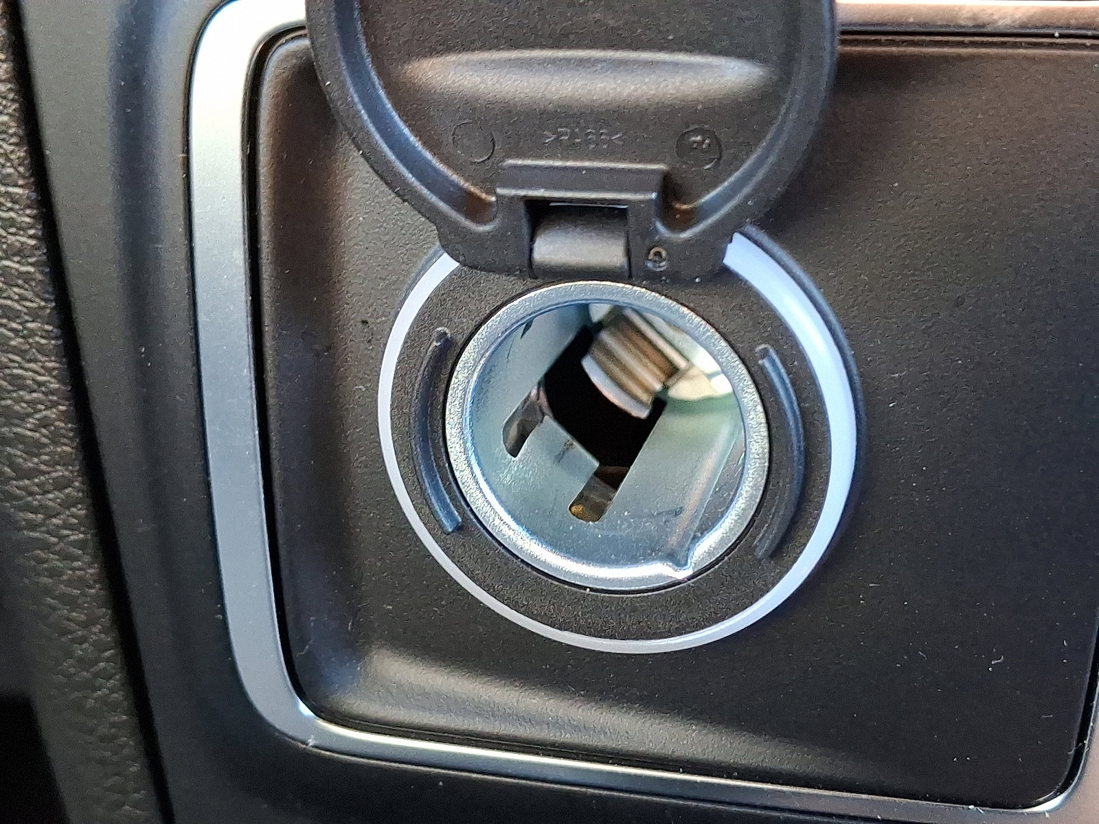 Used 2024 Jeep Wrangler Unlimited Sport image 24