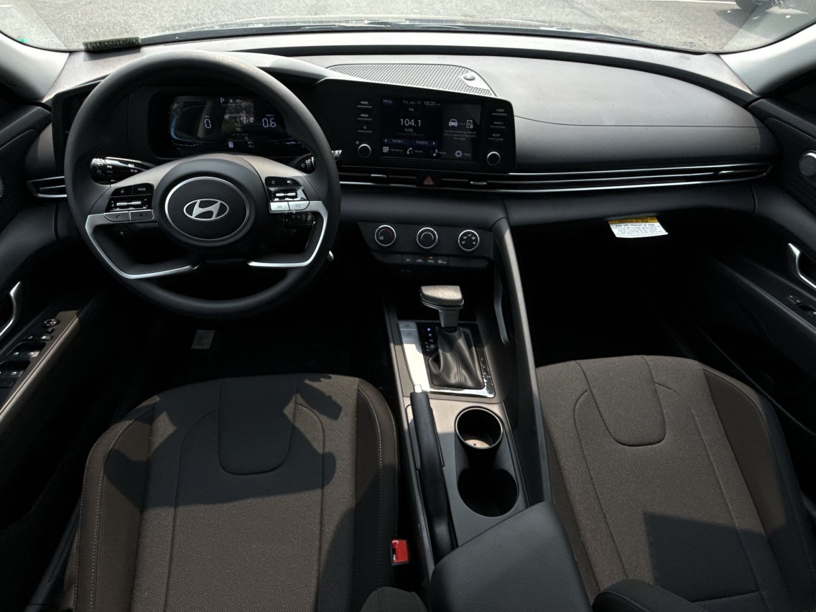 New 2026 Hyundai Elantra SE FWD image 23