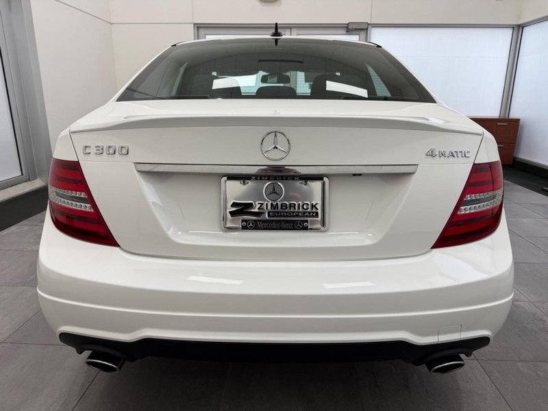 Used 2014 Mercedes-Benz C 300 4MATIC Sedan image 3