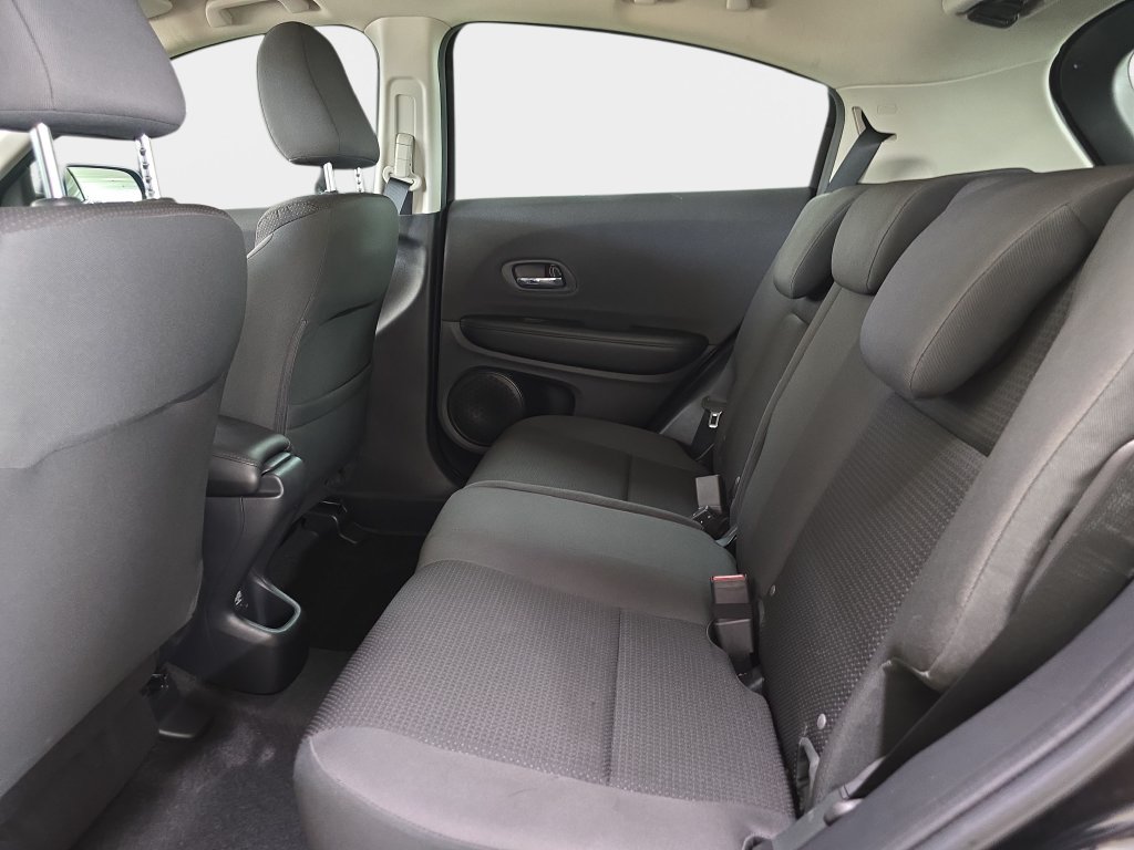 Used 2022 Honda HR-V LX image 14
