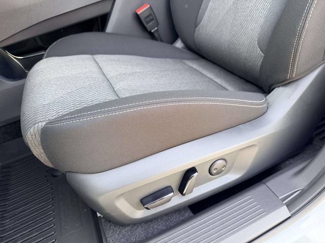 New 2026 Nissan Rogue SV AWD/4WD image 15