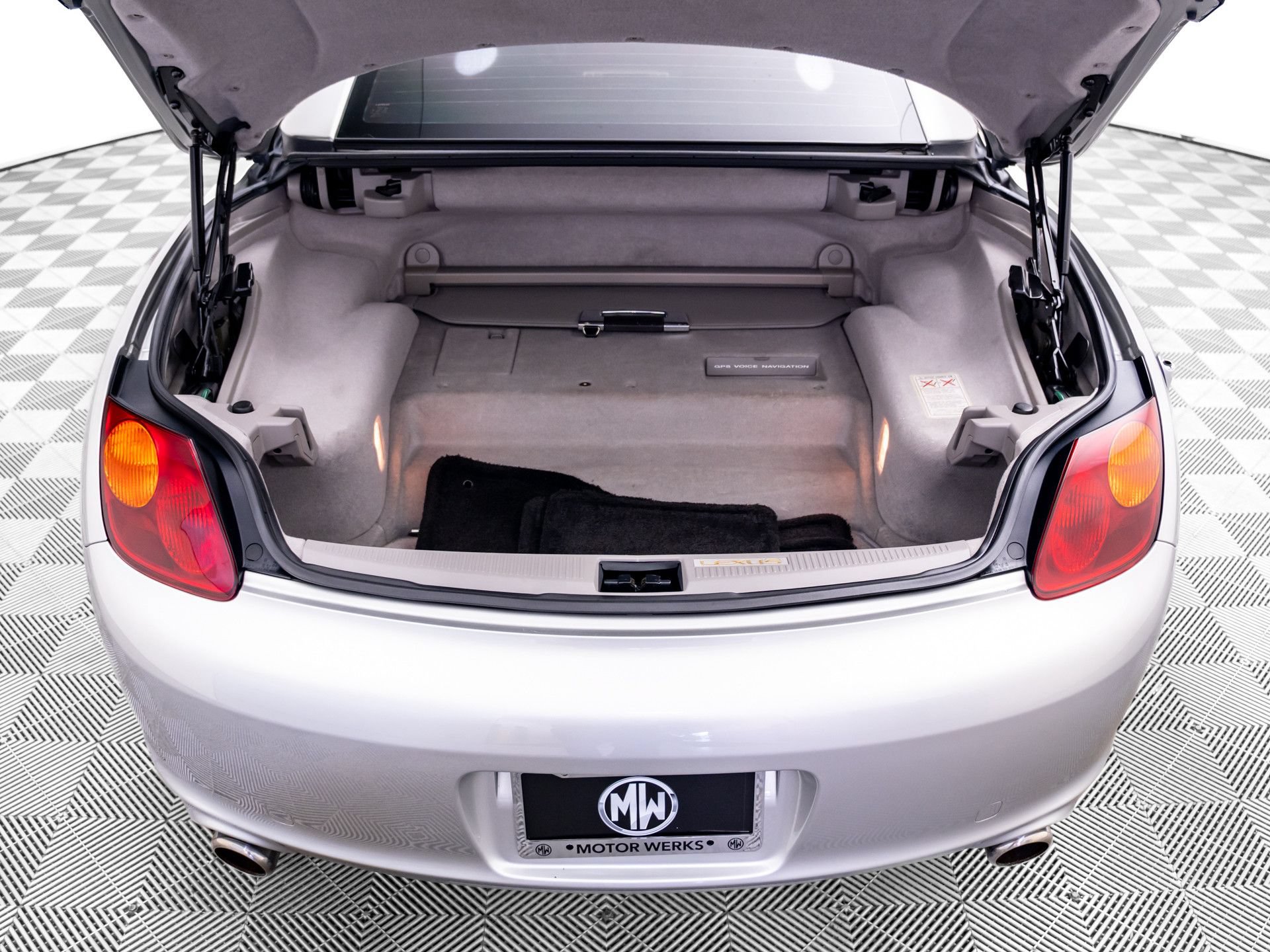 Used 2002 Lexus SC 430 Convertible RWD image 28