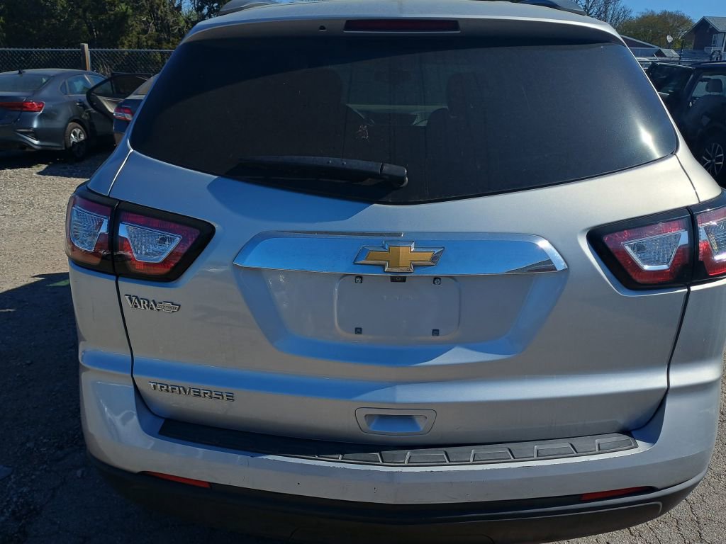 Used 2017 Chevrolet Traverse LS FWD image 6
