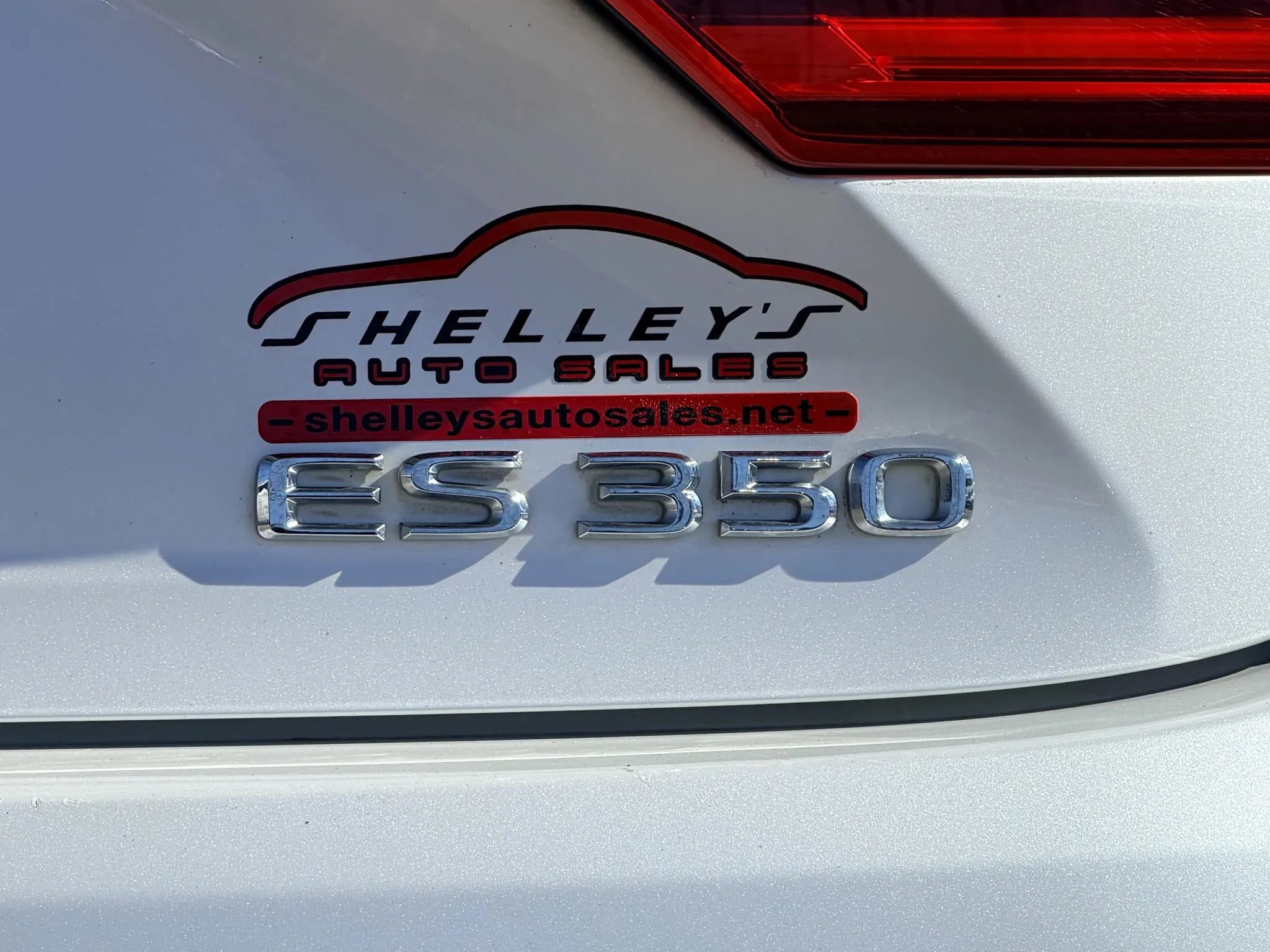 Used 2018 Lexus ES 350 w/ Luxury Package w/Wood Trim image 4