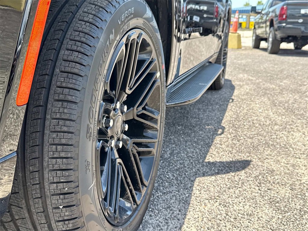 New 2025 Jeep Wagoneer Series II w/ Premium Group I image 9