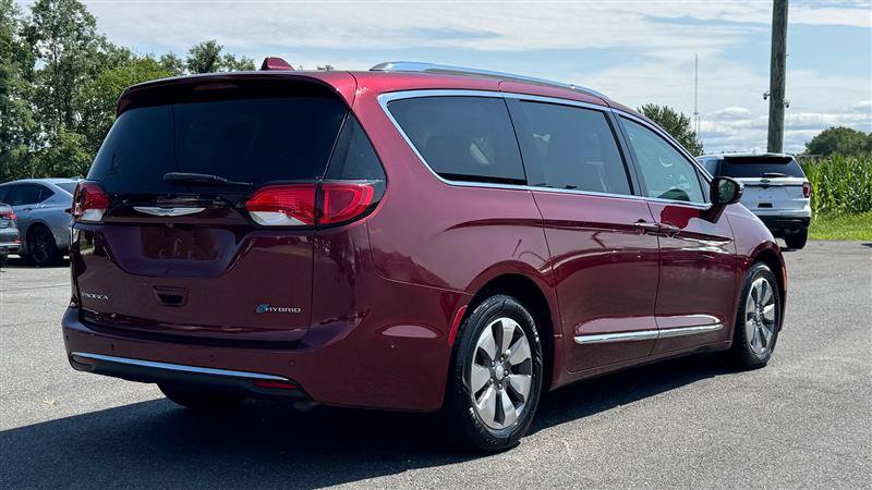 Used 2018 Chrysler Pacifica Limited w/ Advanced Safetytec Group FWD image 5