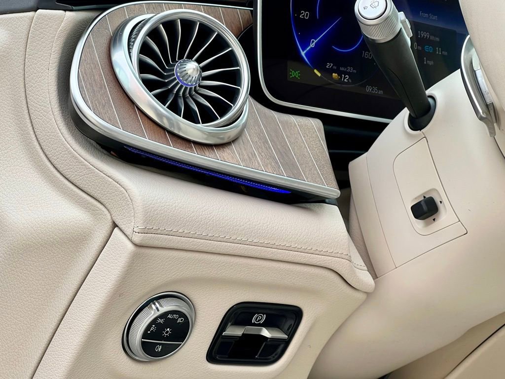 Certified 2023 Mercedes-Benz EQS 450+ 4MATIC SUV image 34