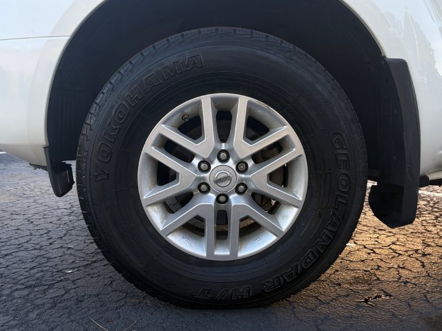 Used 2018 Nissan Frontier SV w/ Value Truck Package AWD/4WD image 26