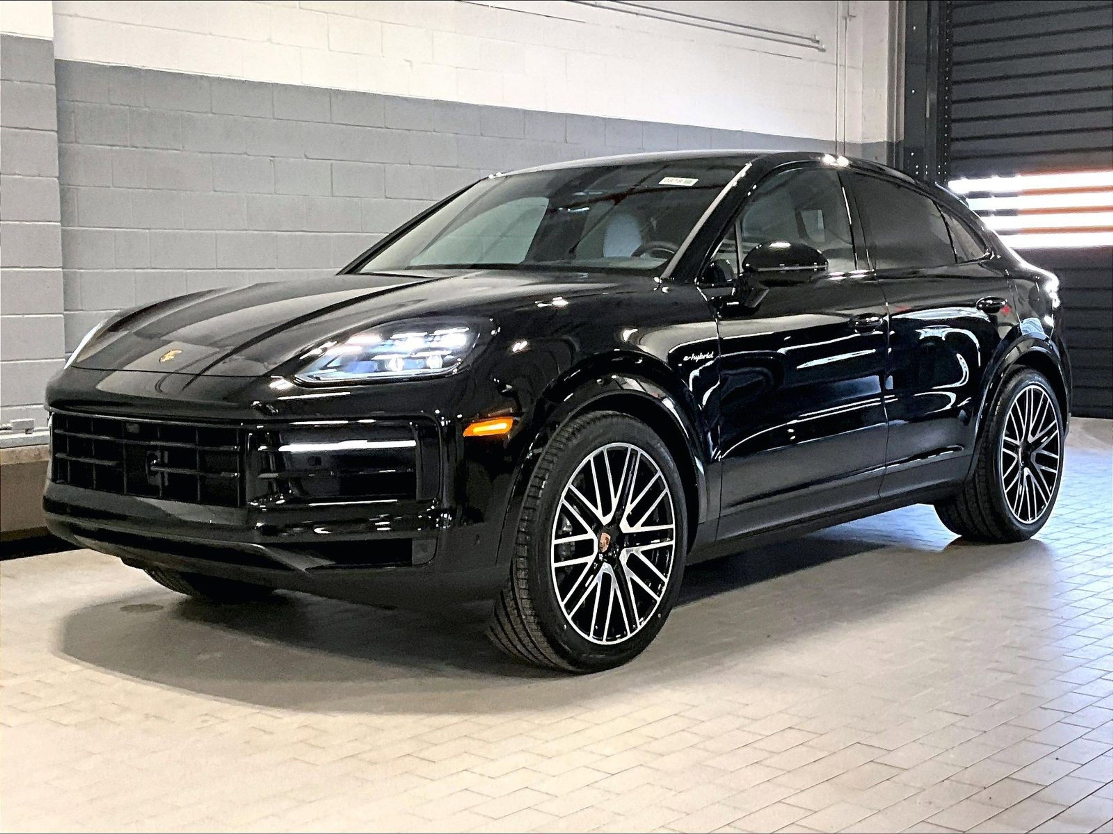 New 2026 Porsche Cayenne E-Hybrid image 1