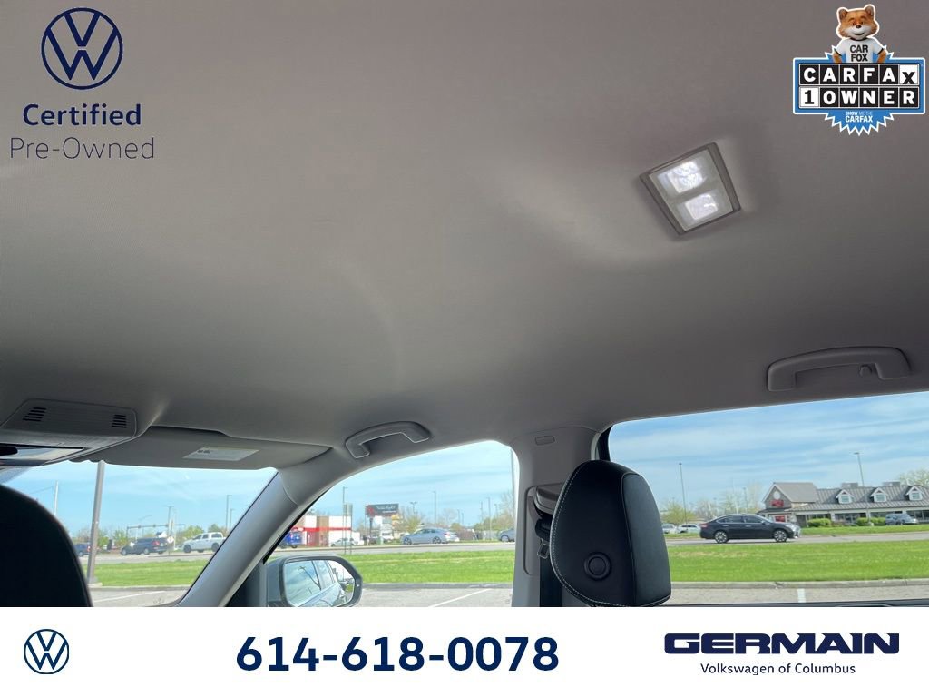 Used 2025 Volkswagen Atlas SE AWD/4WD image 21