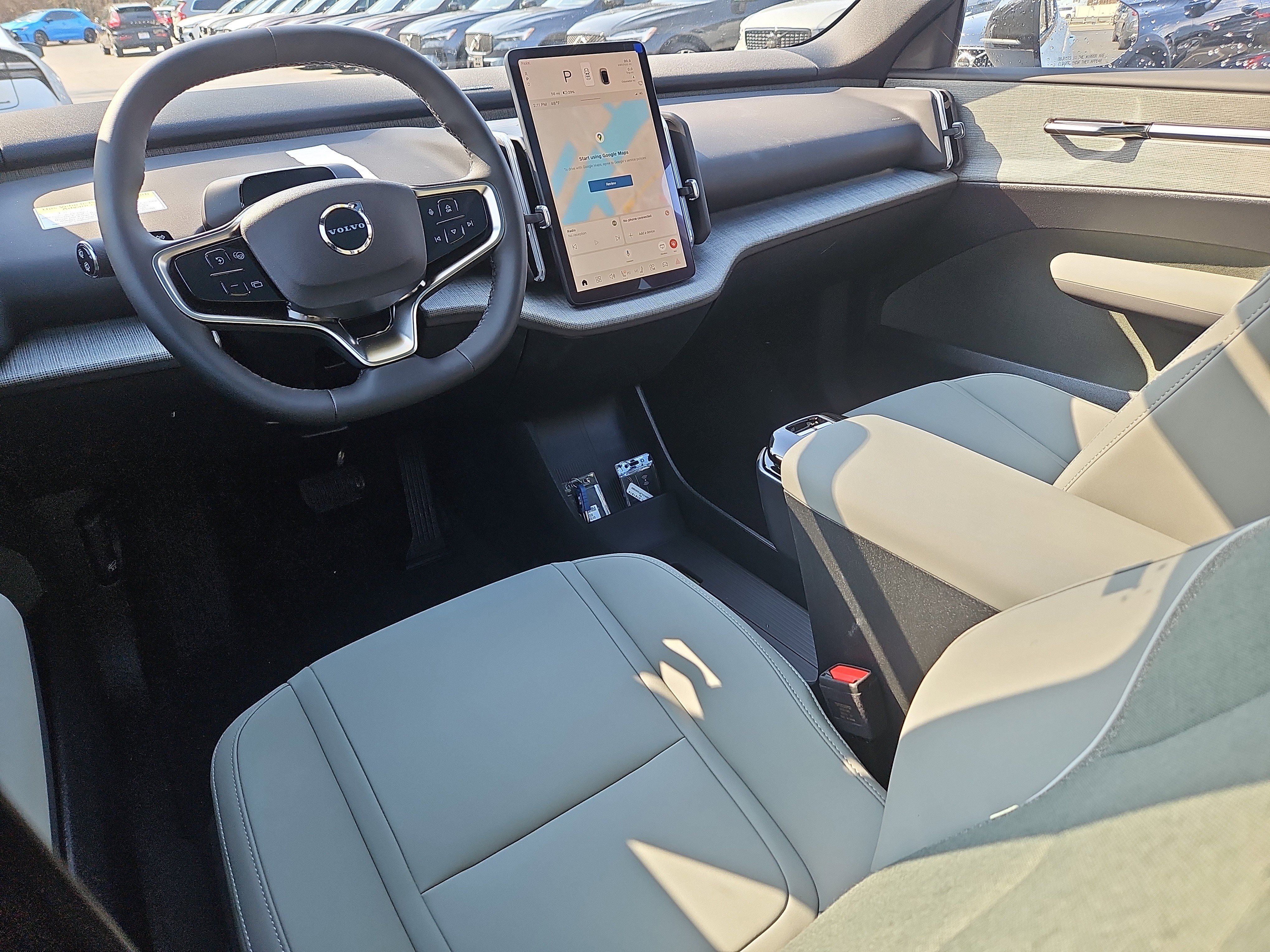 New 2026 Volvo EX30 Plus w/ Protection Package Premier image 3