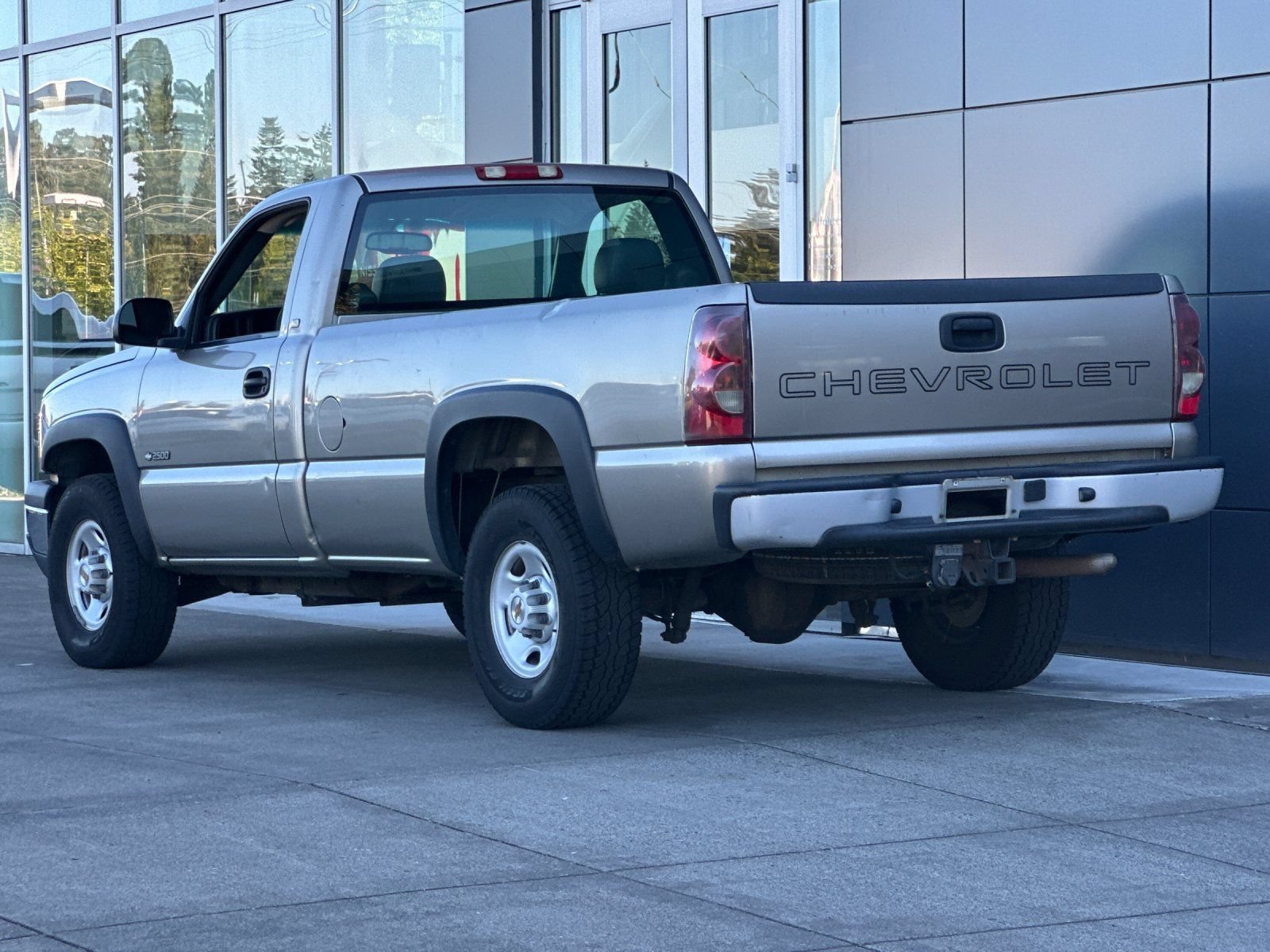 Used 2003 Chevrolet Silverado 2500 W/T RWD image 5