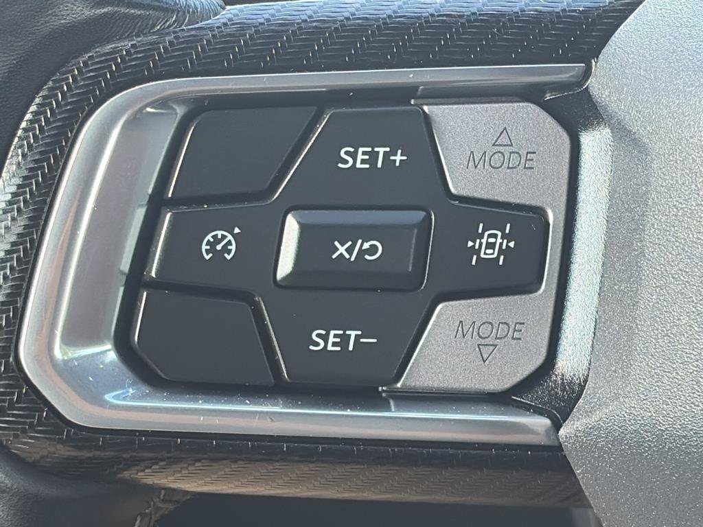 Used 2025 Ford Mustang Premium RWD image 12