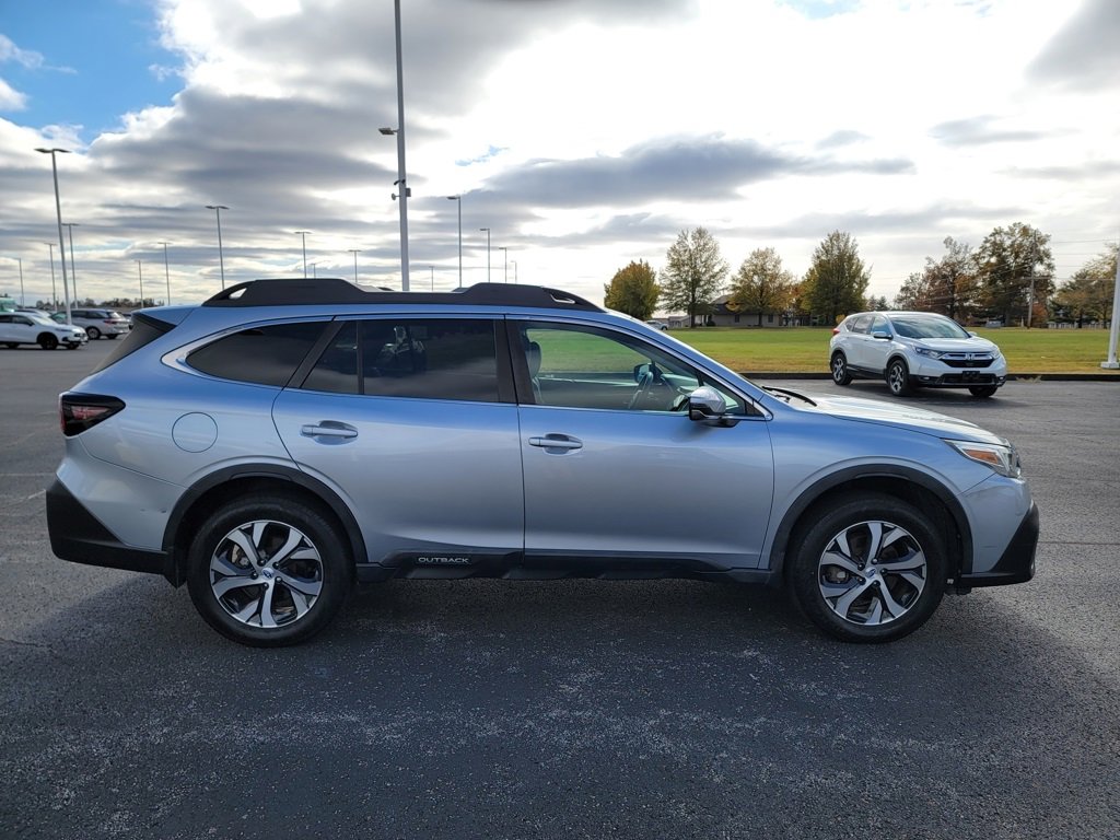Used 2020 Subaru Outback Limited image 12
