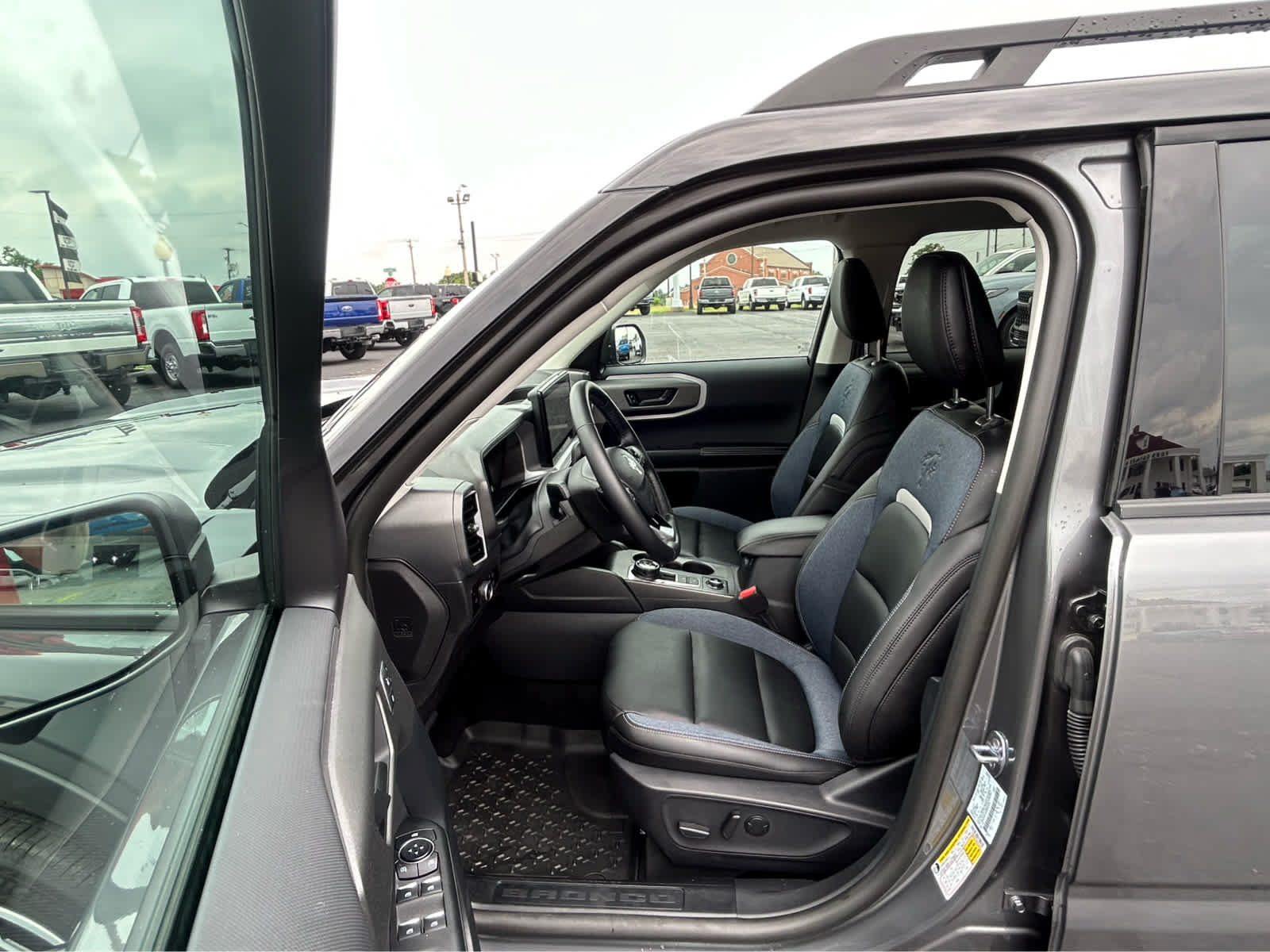 Used 2025 Ford Bronco Sport Outer Banks w/ Outer Banks Tech Package+ AWD/4WD image 20