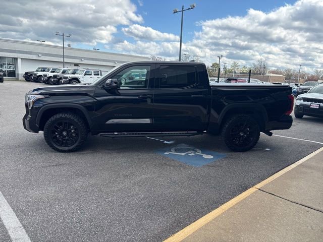 Used 2025 Toyota Tundra Limited image 34