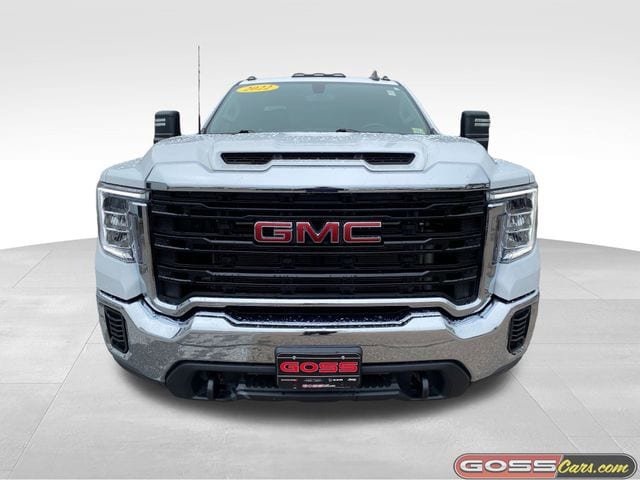 Used 2022 GMC Sierra 2500 Pro w/ Convenience Package AWD/4WD image 2