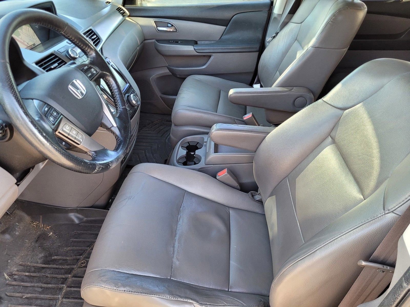 Used 2015 Honda Odyssey Touring Elite image 21