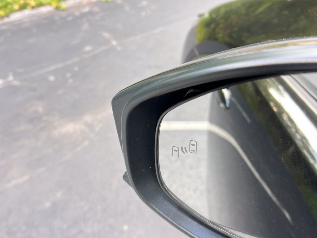 New 2027 Toyota Prius Plug-In Hybrid FWD image 25