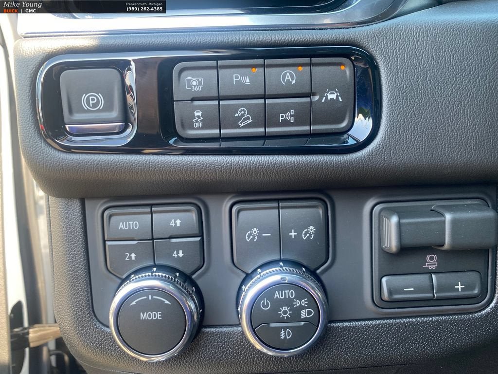New 2026 GMC Yukon XL Denali w/ Advanced Technology Package AWD/4WD image 18