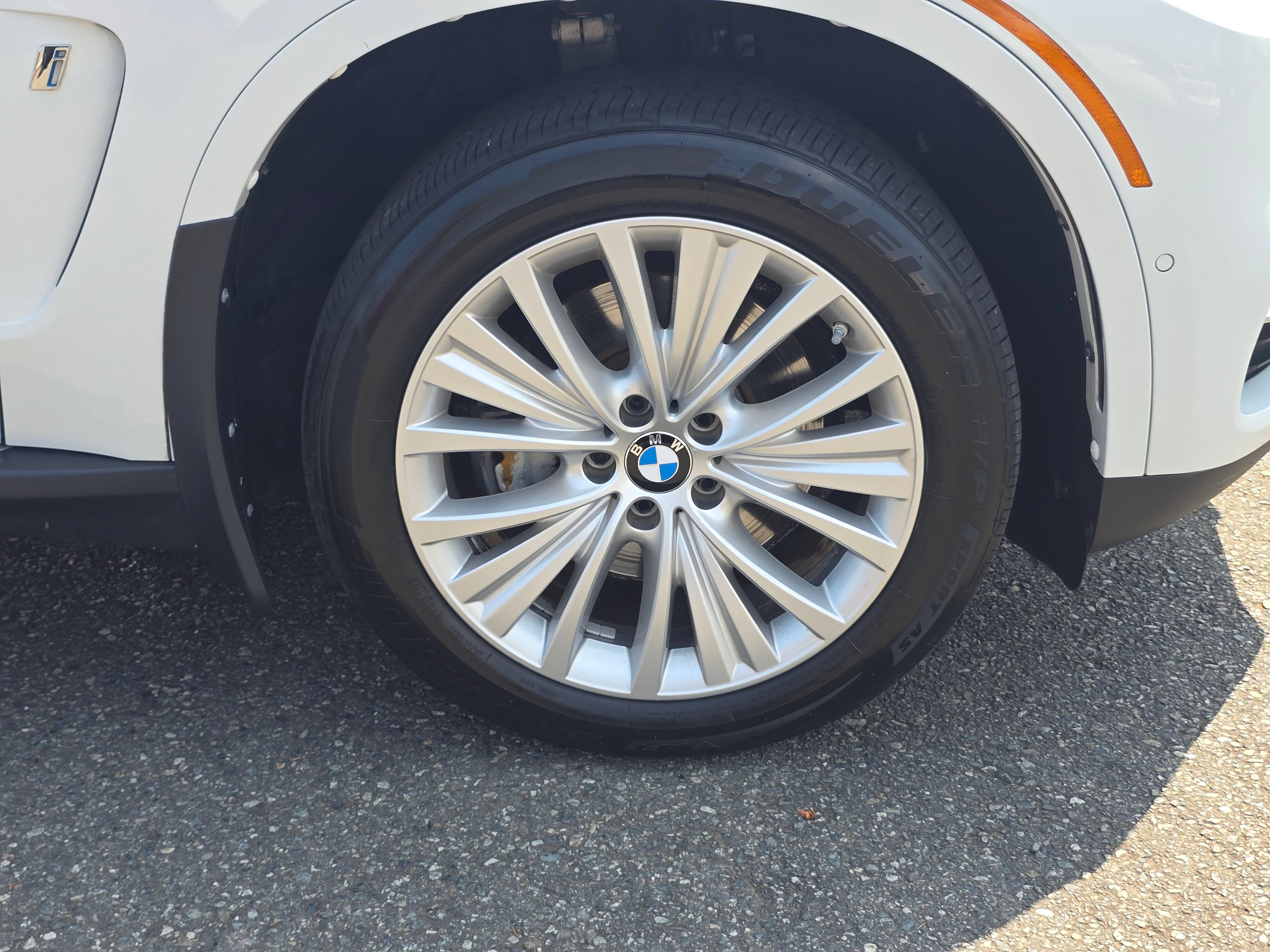 Used 2017 BMW X5 xDrive40e w/ Premium Package AWD/4WD image 9
