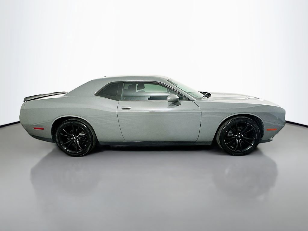 Used 2017 Dodge Challenger SXT w/ Blacktop Package RWD image 4