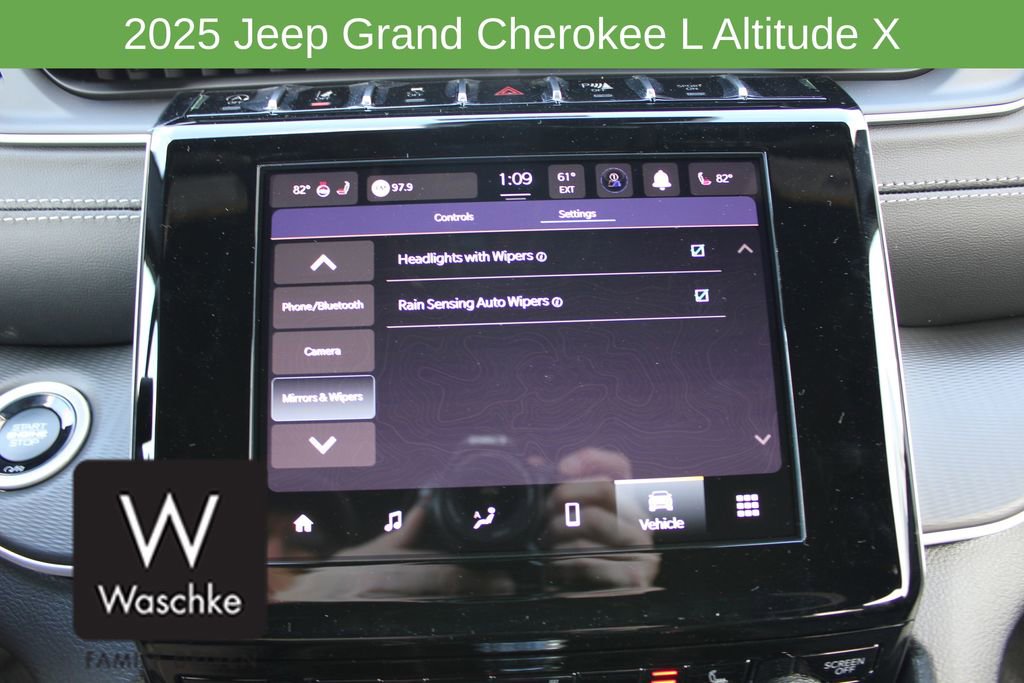 New 2025 Jeep Grand Cherokee L Altitude image 51