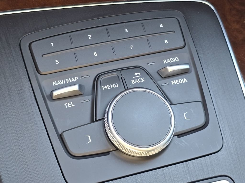 Used 2020 Audi Q5 2.0T Premium image 10