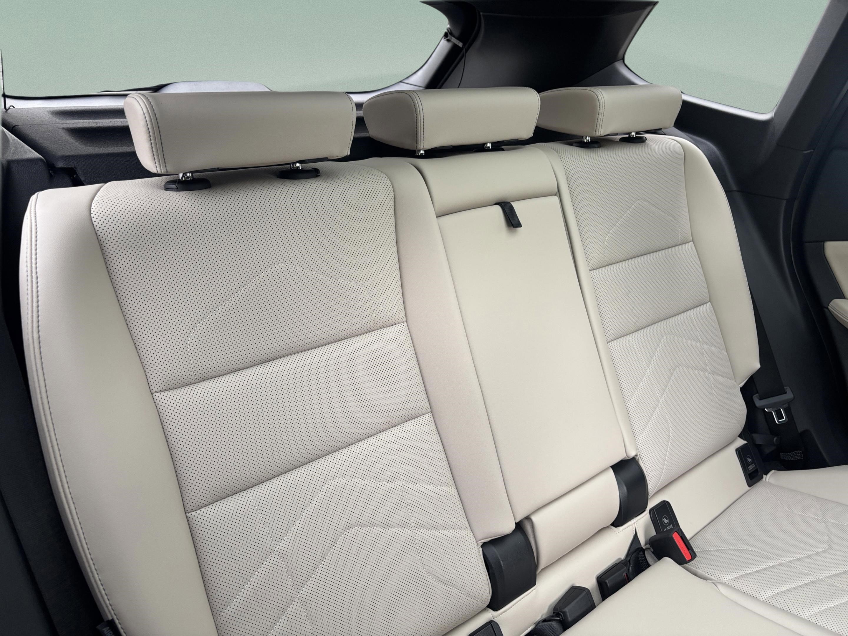 Used 2025 BMW X1 xDrive28i w/ Convenience Package AWD/4WD image 25