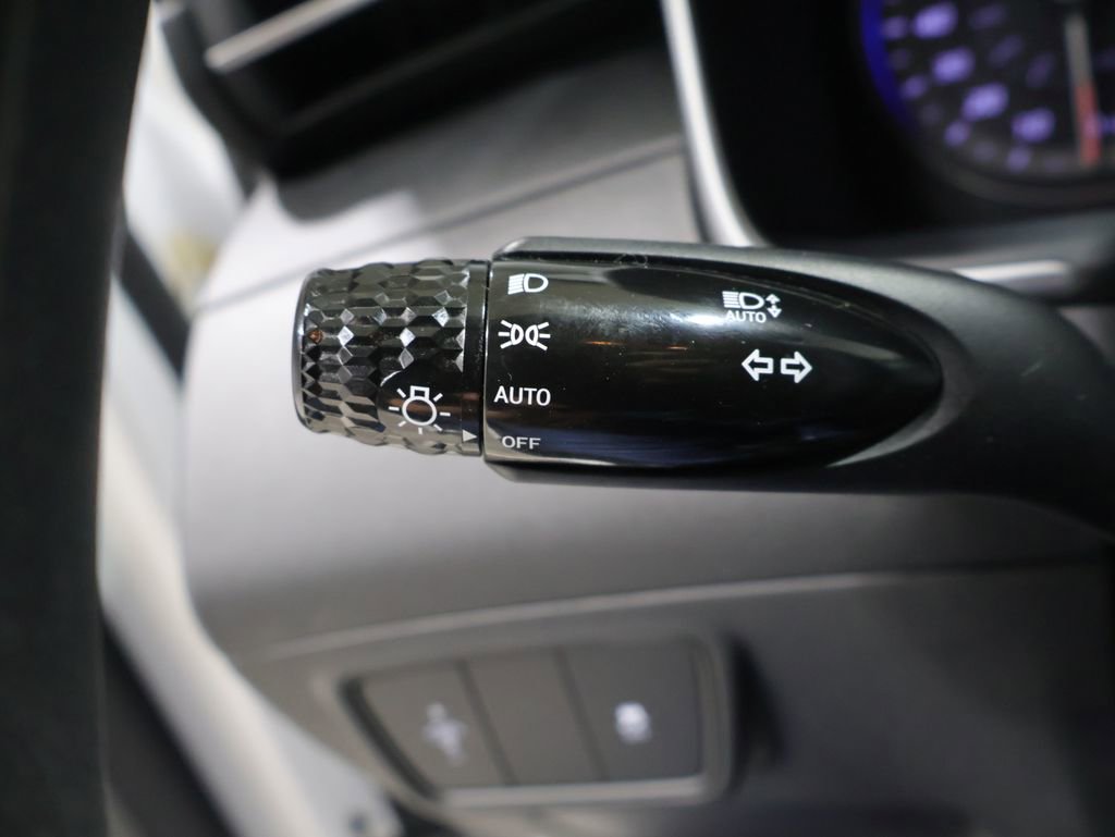 Used 2023 Hyundai Tucson SE image 32