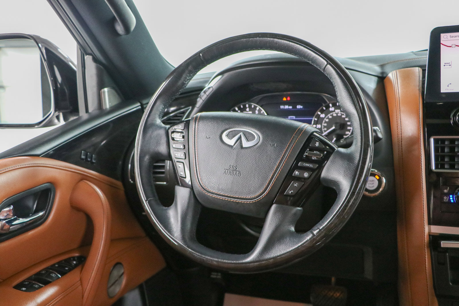 Used 2023 INFINITI QX80 Sensory w/ Cargo Package AWD/4WD image 13