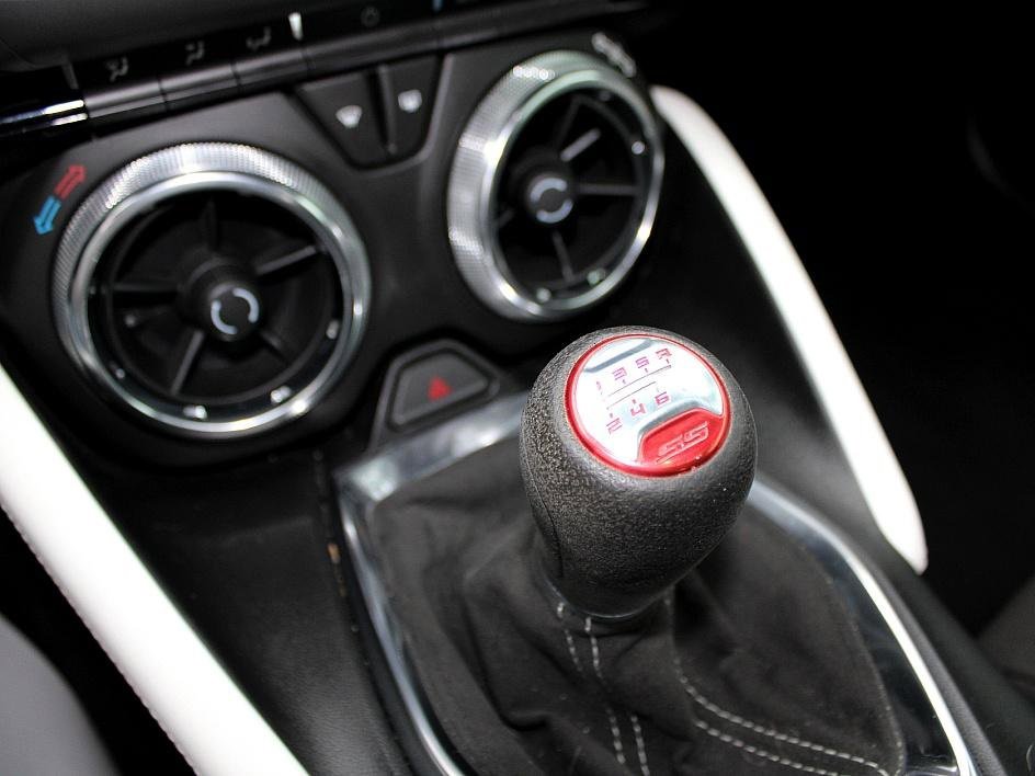 Used 2019 Chevrolet Camaro SS image 28