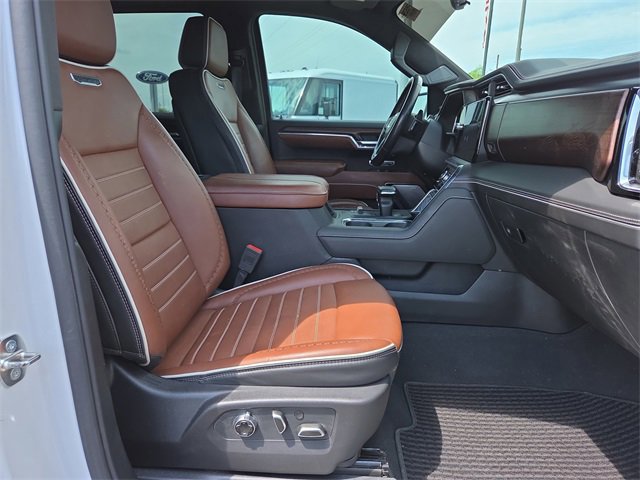 Used 2024 GMC Sierra 1500 Denali Ultimate image 16