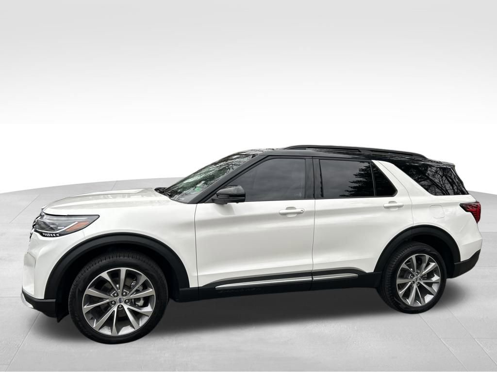 Used 2025 Ford Explorer Platinum w/ Ultimate Package image 2