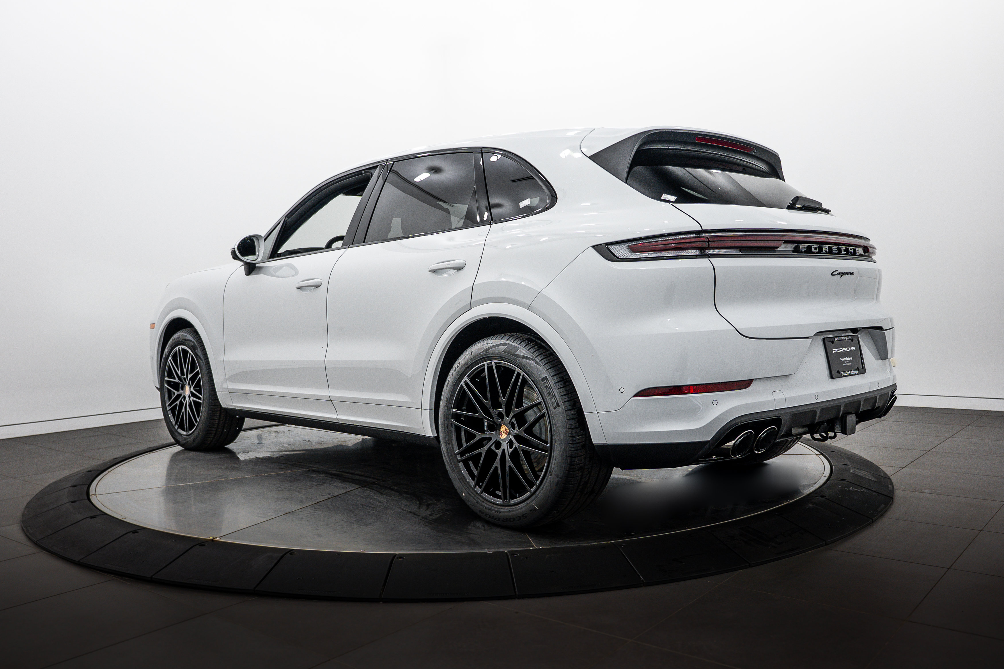 New 2026 Porsche Cayenne AWD/4WD image 3