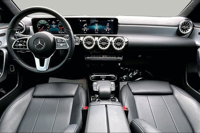 Used 2022 Mercedes-Benz A 220 4MATIC image 10